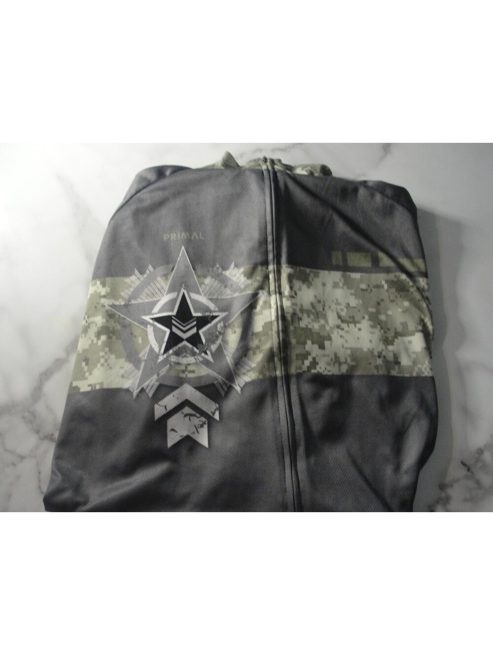 Primal 2xl full Zip and water bottle storage in back Jacket